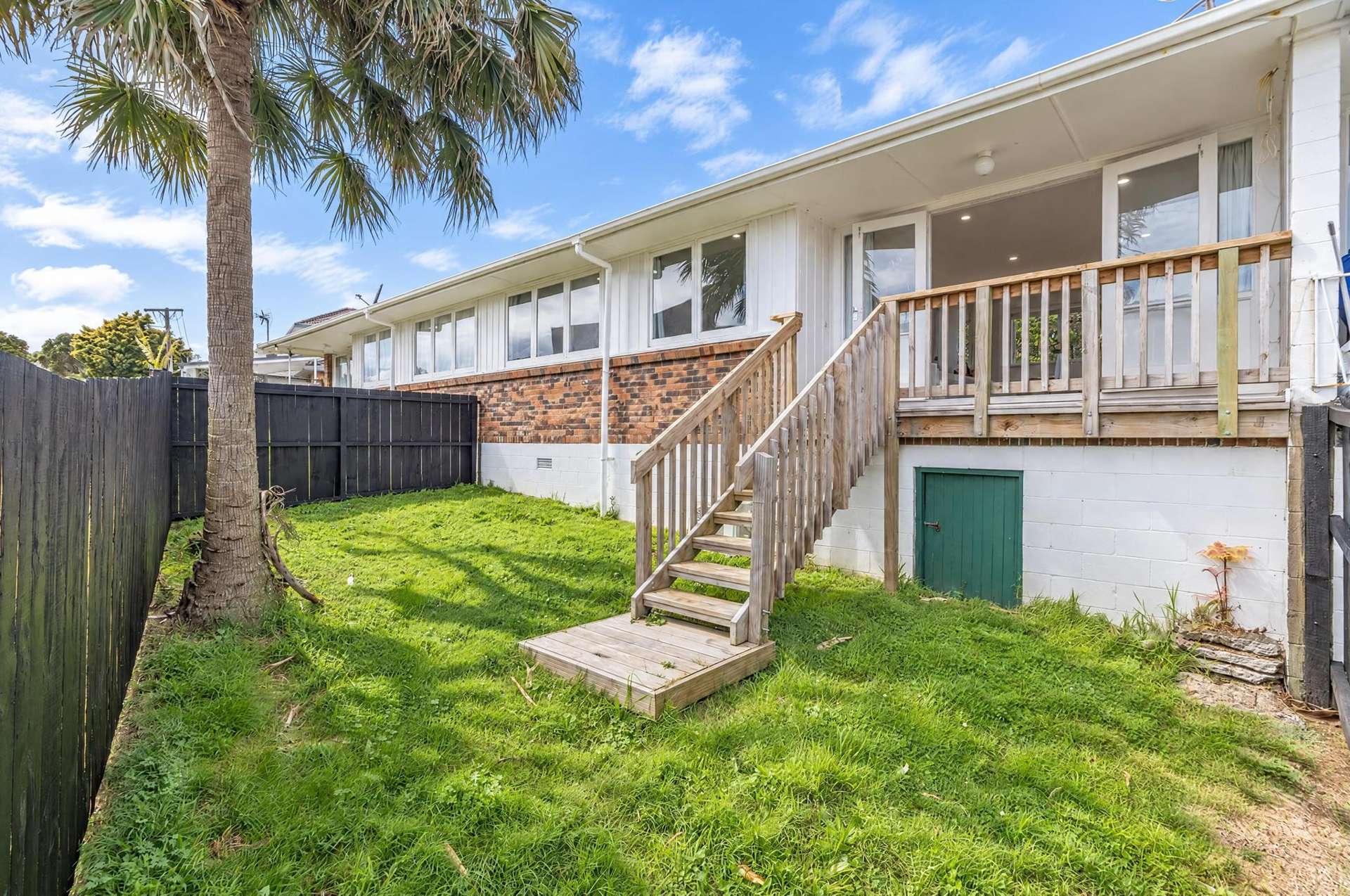 2/13A Frost Road Mount Roskill_0
