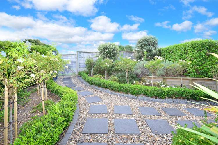 9b Melia Place Stanmore Bay_5