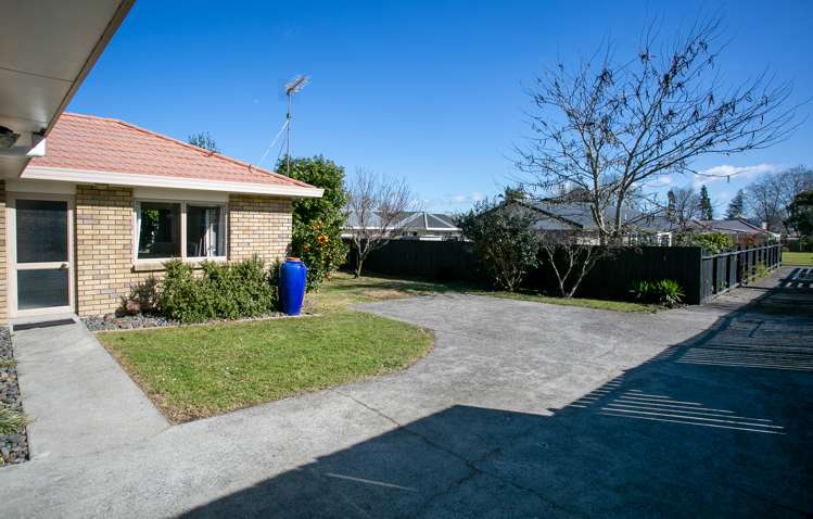 3 Hilliard Place Leamington_17