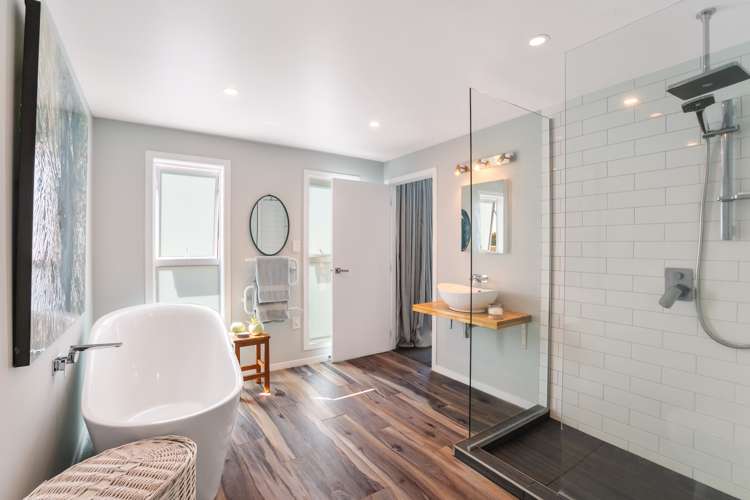 156 Field Way Waikanae Beach_18