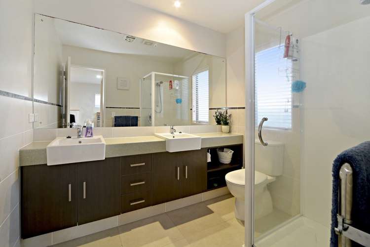 5 Kouras Place Flat Bush_17