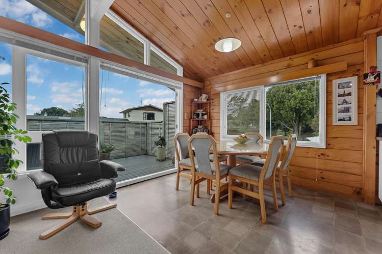 14 Churchill Street_5