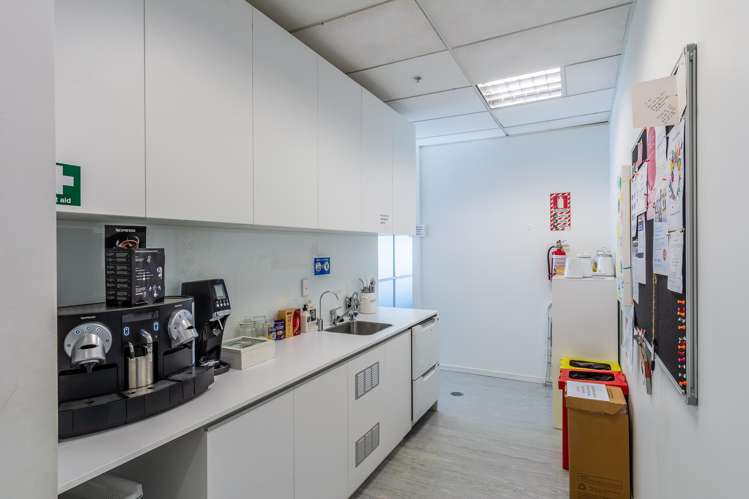 26 Vestey Drive Mt Wellington_23