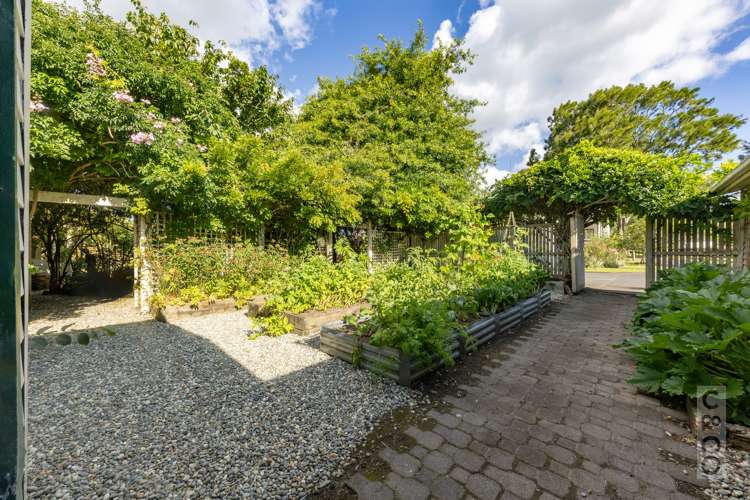 76 Awaroa Road Helensville_28