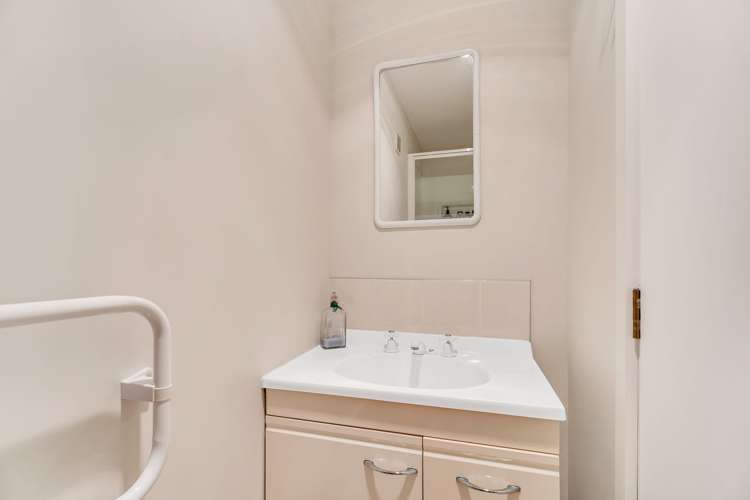 54 Hinemoa Terrace Tairua_21