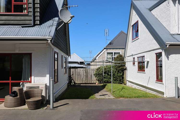 B/140 Harbour Terrace 2202_18