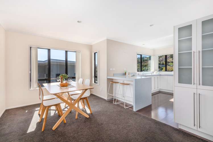 16 Endeavour Drive Whitby_6