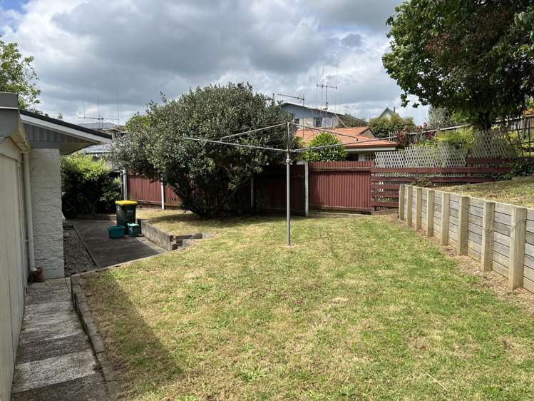 36 Hazelwood Ave 1057_13