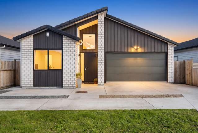 Downsizing - This Family Home Must Go!