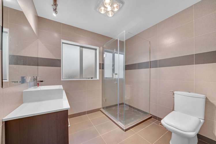 20 Viera Drive Flat Bush_11