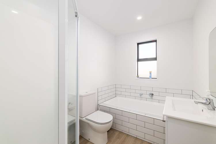 90 Pages Road Linwood_11