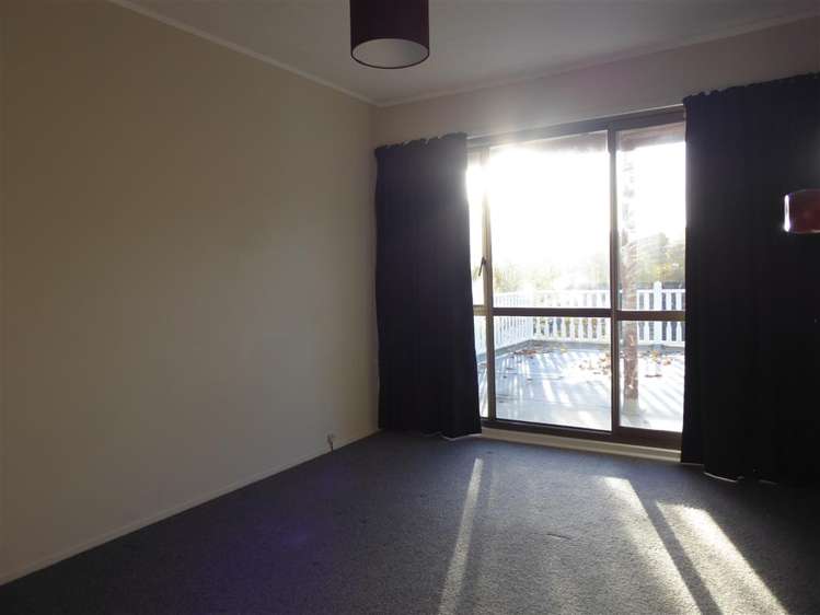 8 Sunbrae Drive Silverstream_6