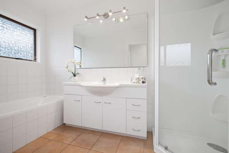 3 Camwell Close Bucklands Beach_13