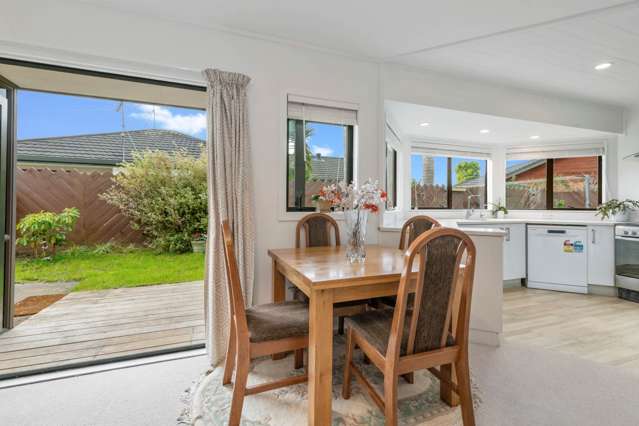 26 Settlers Grove Orewa_2