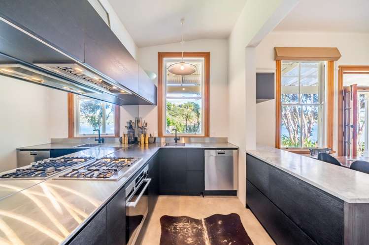 55 Paremata Road Paremata_8