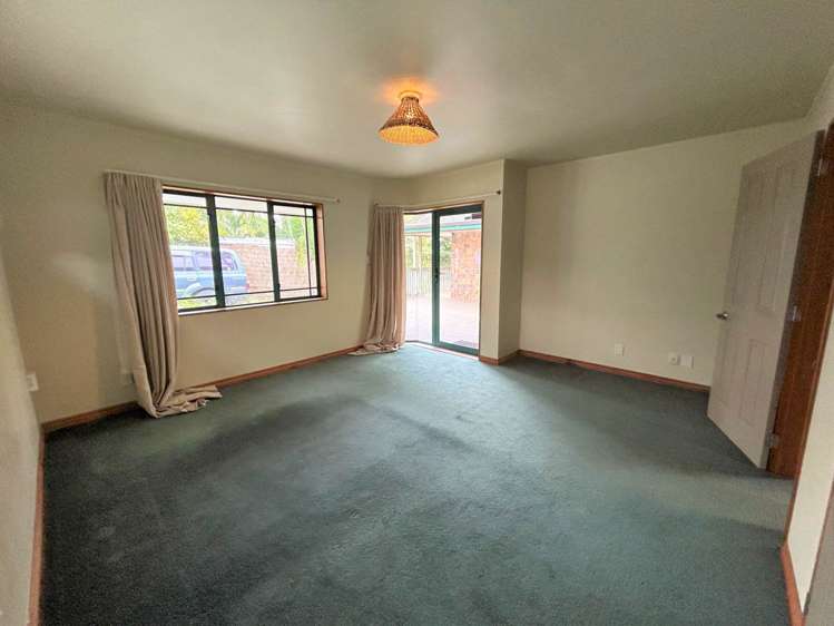 20 Meadow Crescent Te Atatu South_17