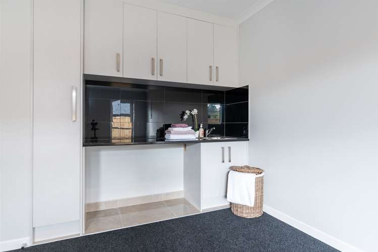 17 Boocock Crescent Orewa_16