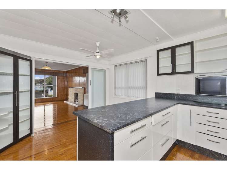 22 Wroughton Crescent Otara_7