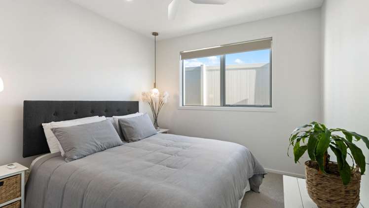 24 Orawahi Road Glenbrook Beach_15