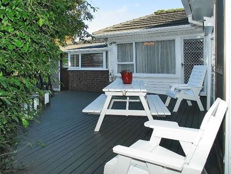 21 Olivia Crescent Tawa_17