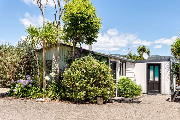 39 Bishop Road Parapara_11