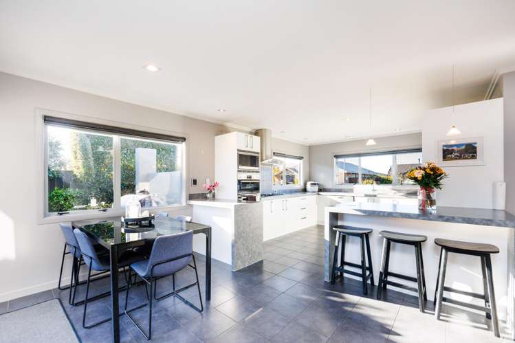 12 Liberty Grove Kelvin Grove_8