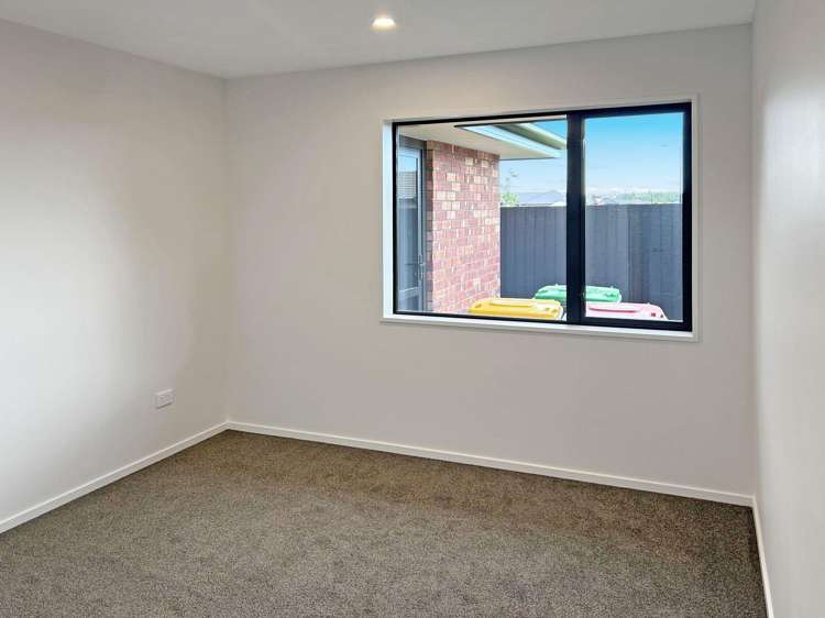 27 Collisson St Leeston_8