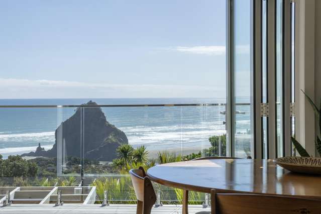 15 Piha Road Piha_4