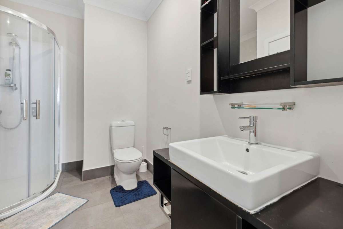 203-2 Gracechurch Drive_2