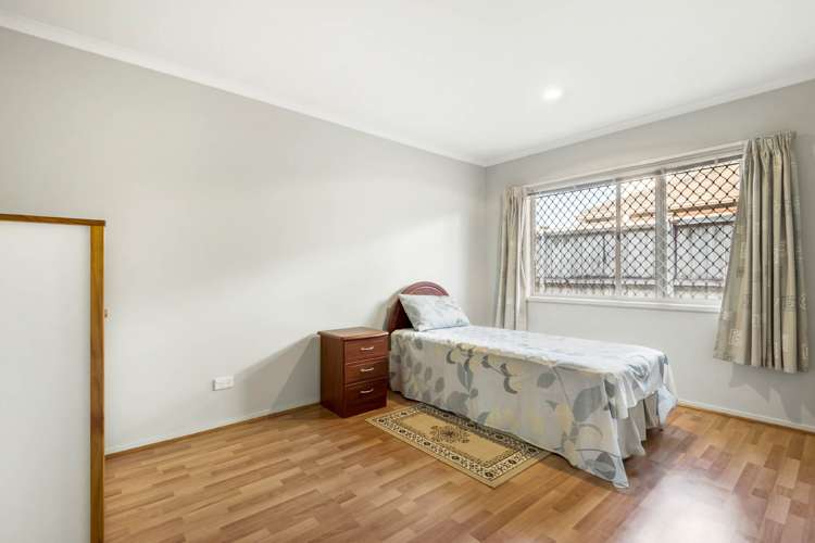 6 Banshire Close Flat Bush_15