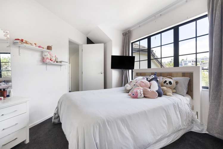 8/19 Langana Avenue Browns Bay_10