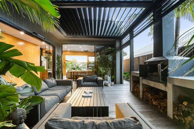 ARCHITECTURAL SIMPLICITY, COASTAL FUN