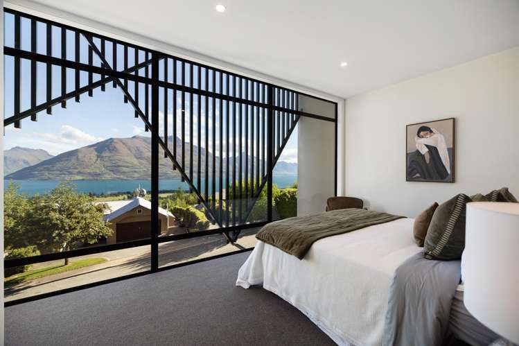 1/14 Vancouver Drive Queenstown Hill_12