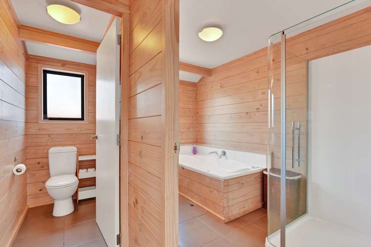 9 Algarve Close Blenheim Central_16