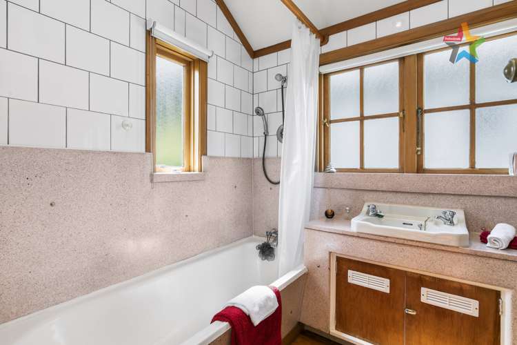 68 Woburn Road Woburn_11