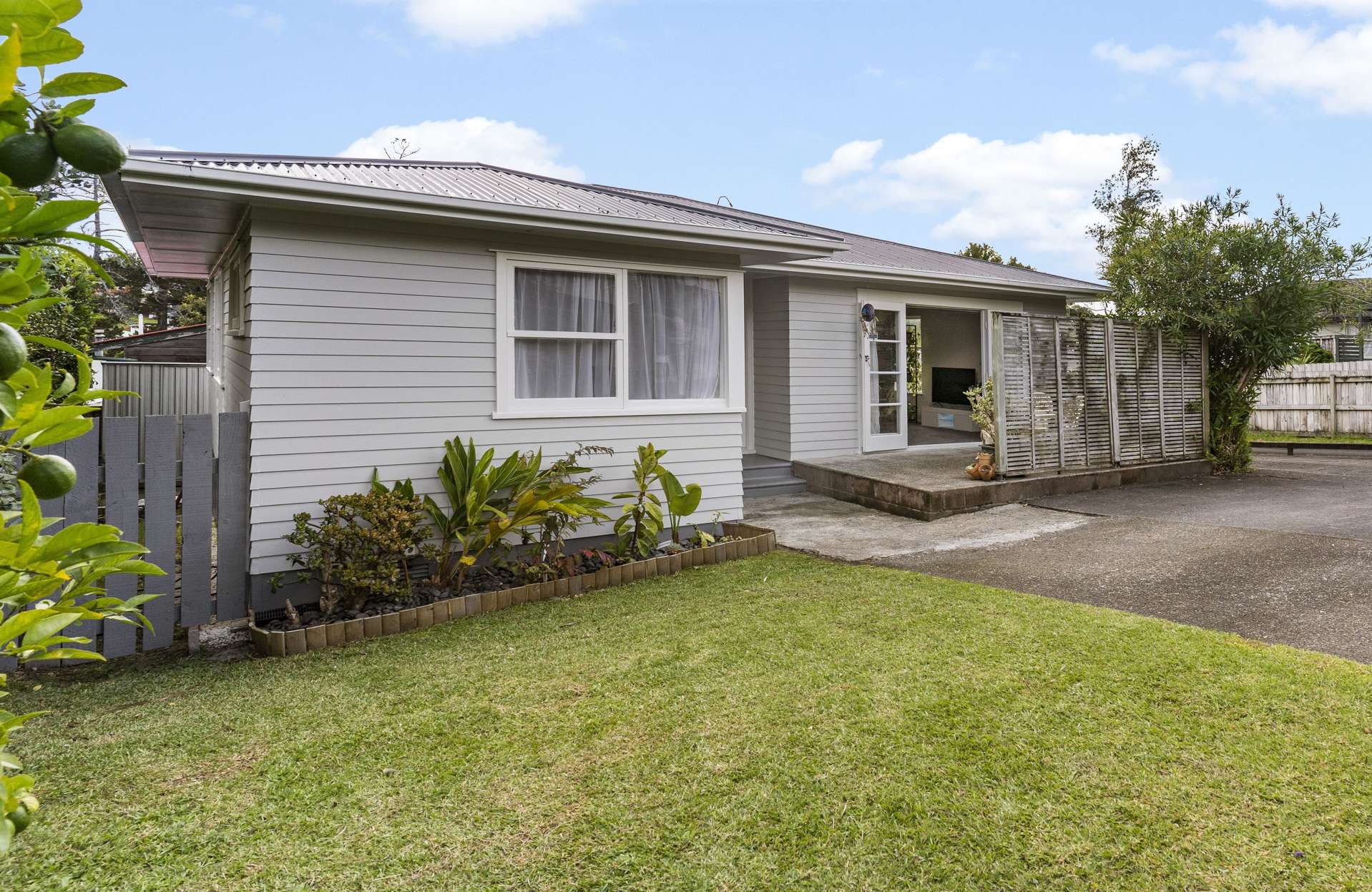 71 Barrys Road Glendene_0