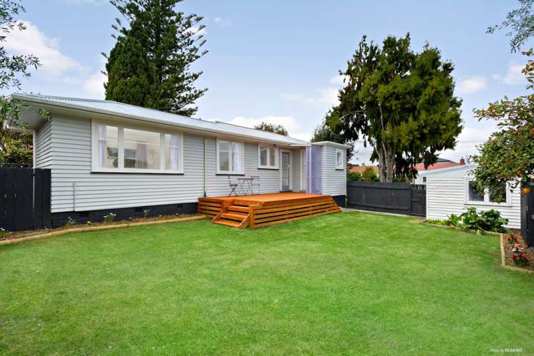 5 River Road Te Atatu Peninsula_7