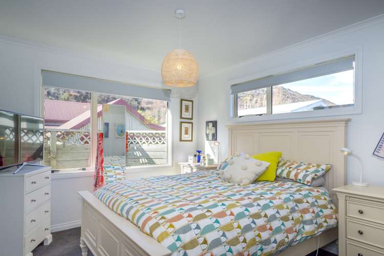 15a Davey'S Place Arrowtown_10