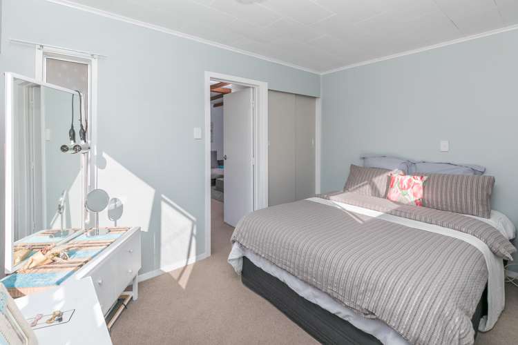 1243 Pouewe Street Kawhia_16