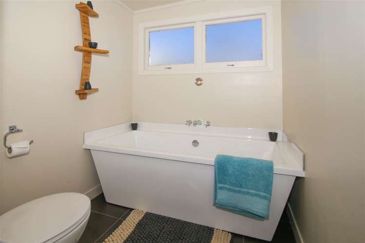 364 Hardy Street Nelson City_13