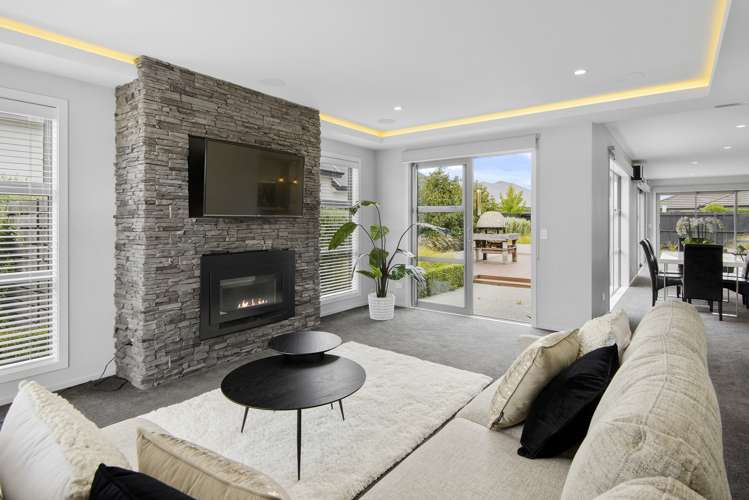 51 Vernon Drive Lincoln_8