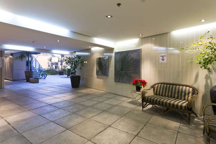 507/17 Vogel Lane Auckland Central_5