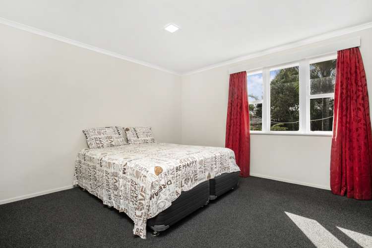 14 Martin Place Kelston_13