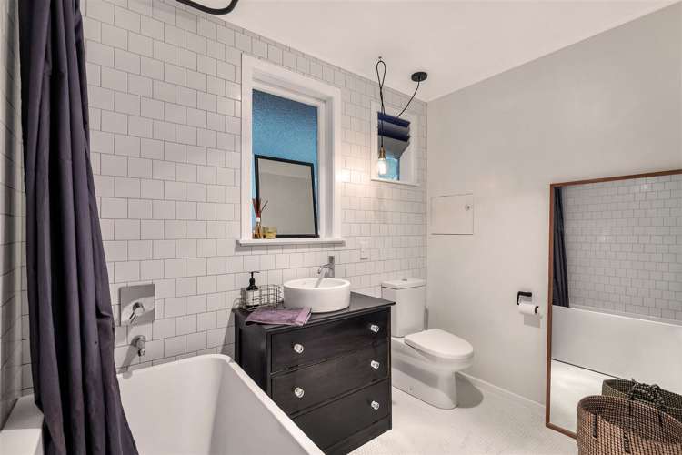 1/20 Selwyn Crescent Forrest Hill_17