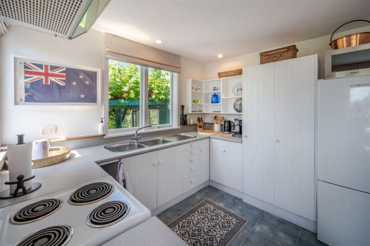 31 Aylmers Valley Road Akaroa_15