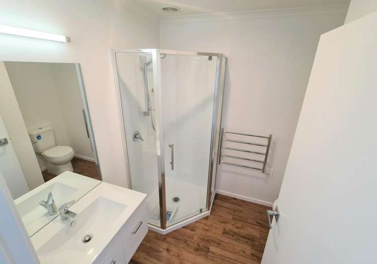 2/2 Summit Terrace Dinsdale_6