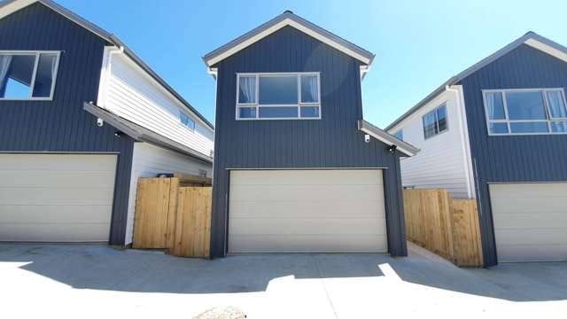 3 Bedroom +1 Study Room - Modern Family Home f...