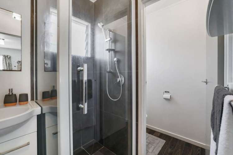 2/17 Woolfield Road Papatoetoe_12