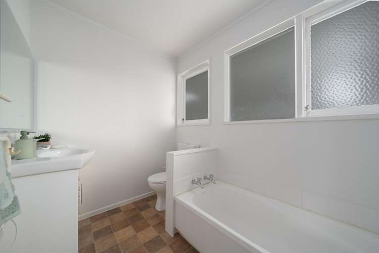 5 Chudleigh Grove Churton Park_16