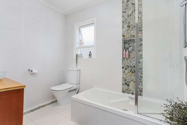 68 Hilling Street Titirangi_15